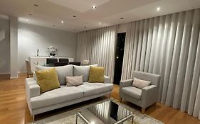Leonor Seaview Apartment